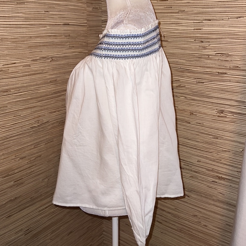 Gap medium off the shoulder white top with blue stitching New with tags nwt! - Picture 3 of 6